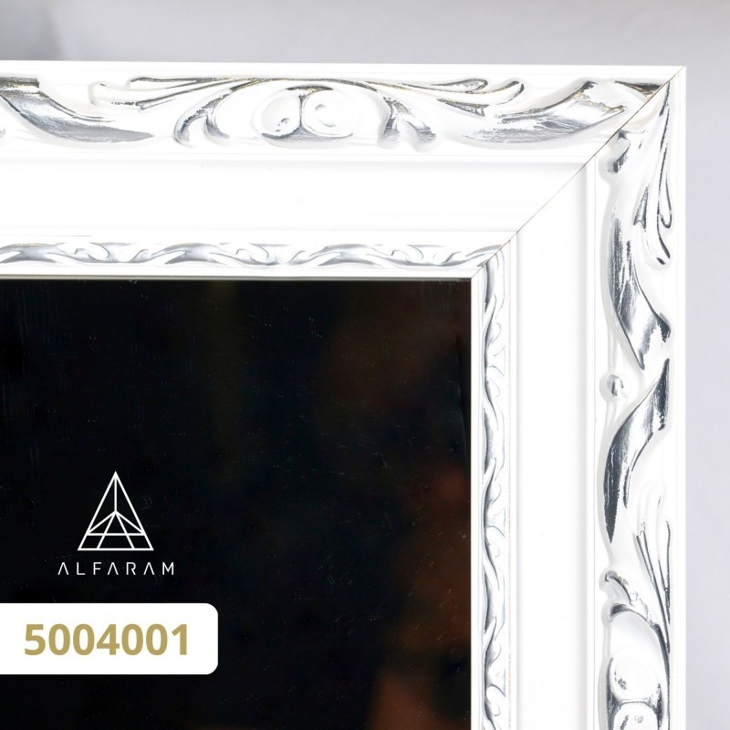 Ogledalo u bijelom ukrasnom drvenom okviru - 5004001